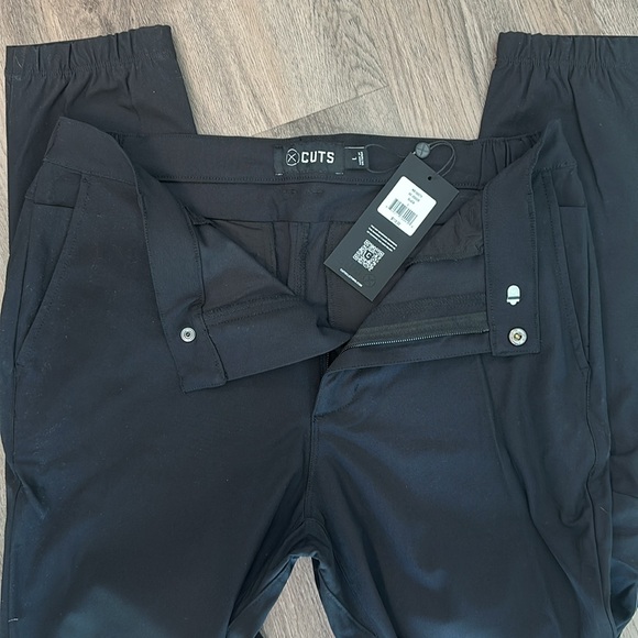 Cuts Men’s Polyester Jogger Pants / black / NWT! / size Large - Picture 3 of 4